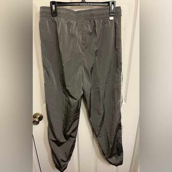 Nike Men's size Medium Grey & White Track Pants - Picture 2 of 8